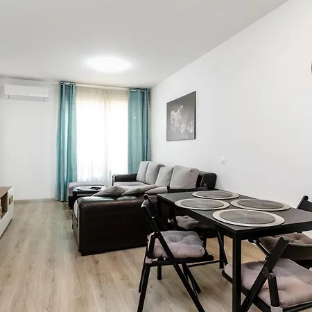 Cozy And Functional Business One-bedroom Apartment Sofia